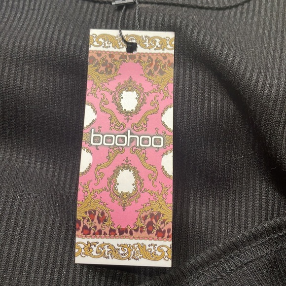 Boohoo. NWT NEVER WORN Long Sleeve Rib Crop - Black - Large - Picture 10 of 10